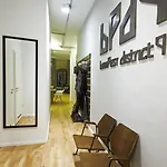 Loft 公寓 *
