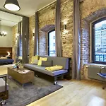 Loft 公寓